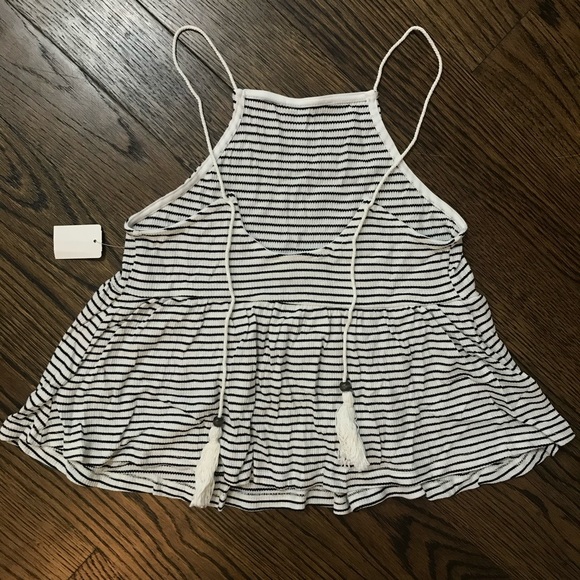 Striped Halter Top 🤍 - Picture 2 of 4